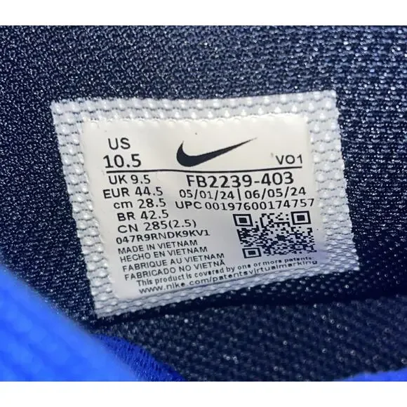 Nike LeBron Witness 8 FB2239-403 Basketball Men’s 10.5 New Without Box Navy Gold